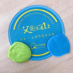Foldable Frisbees